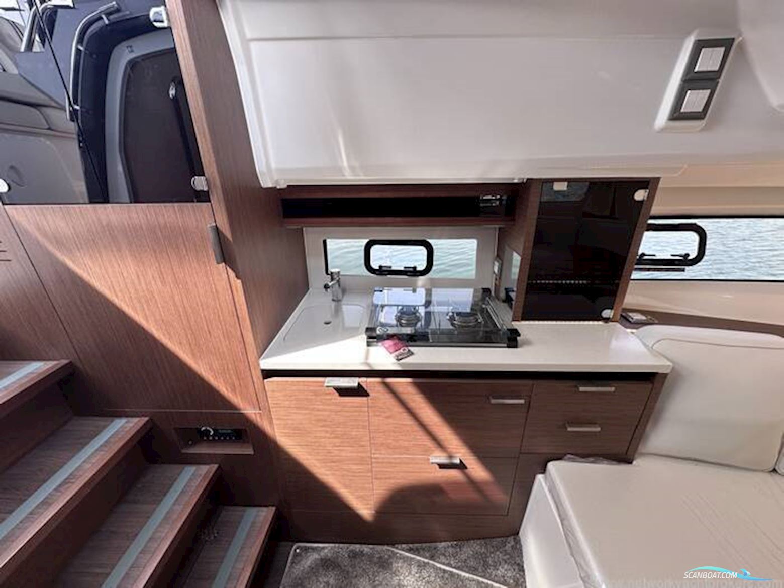 Jeanneau Cap Camarat 10.5WA S2