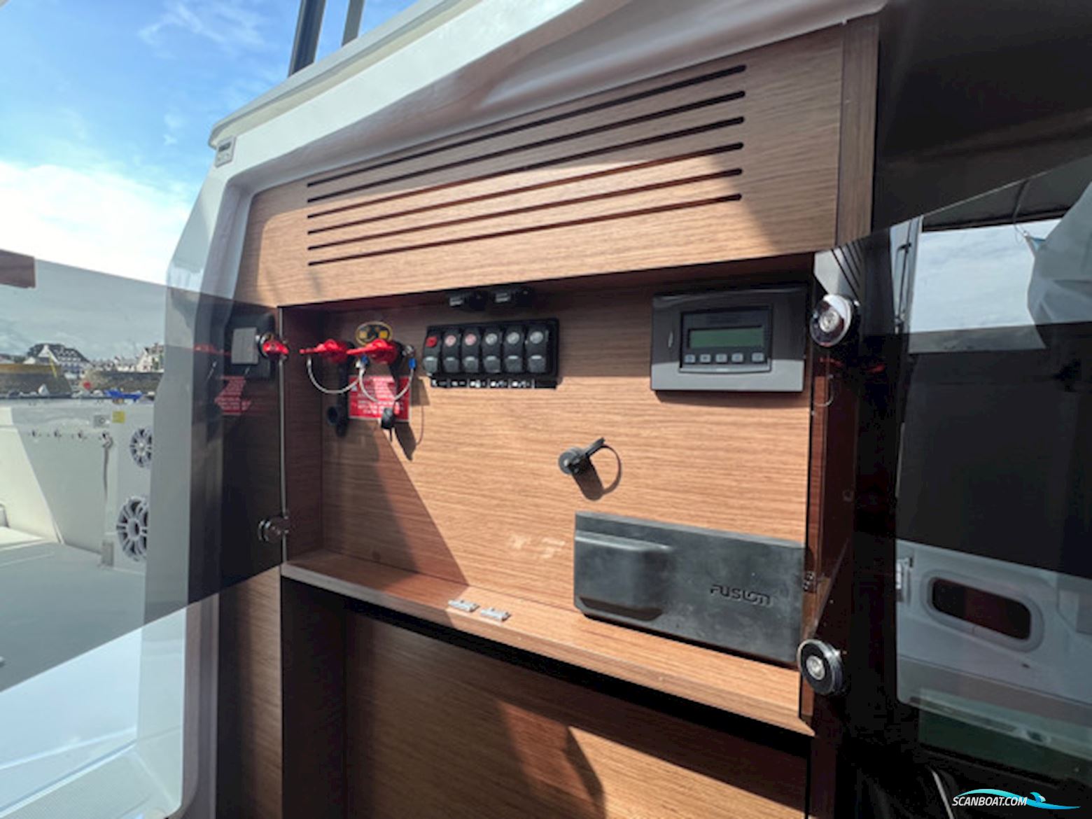 Jeanneau Cap Camarat 12.5WA-New Version