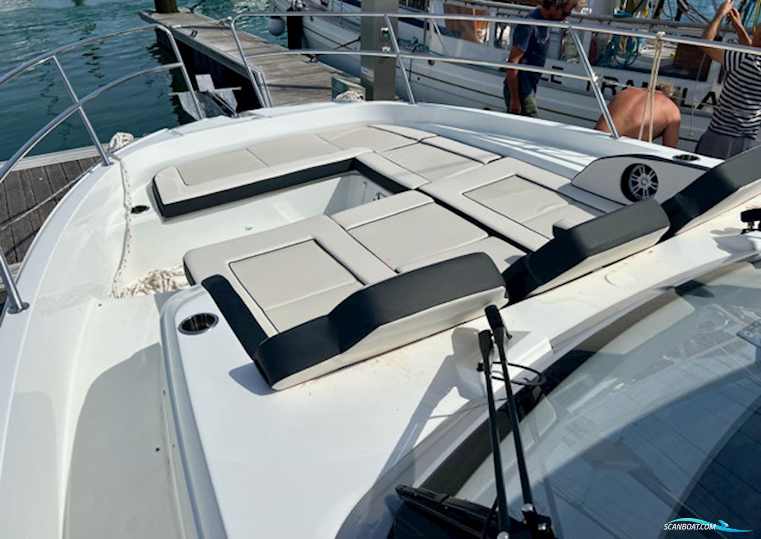 Jeanneau Cap Camarat 12.5WA-New Version