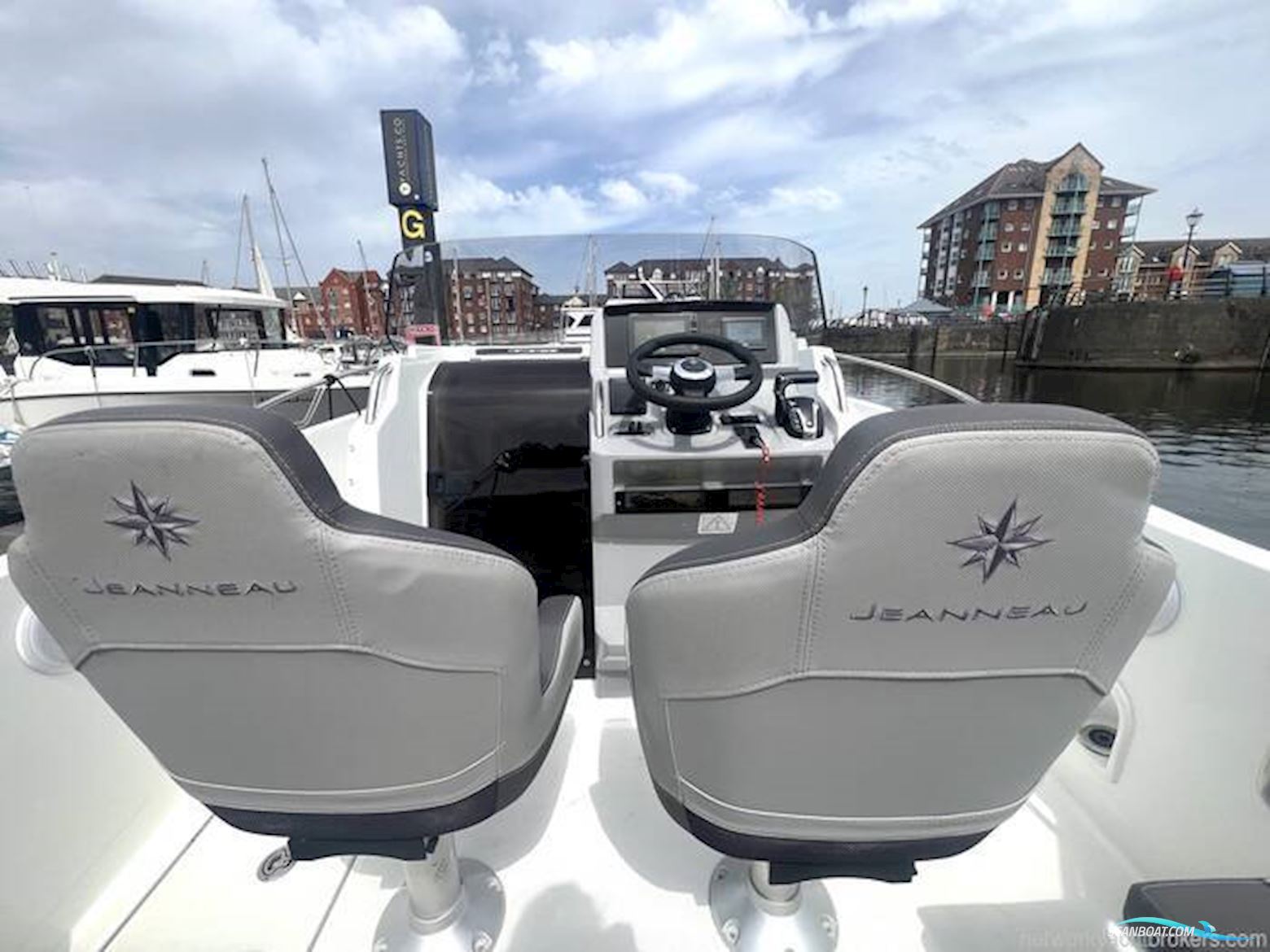 Jeanneau Cap Camarat 6.5 CC S3
