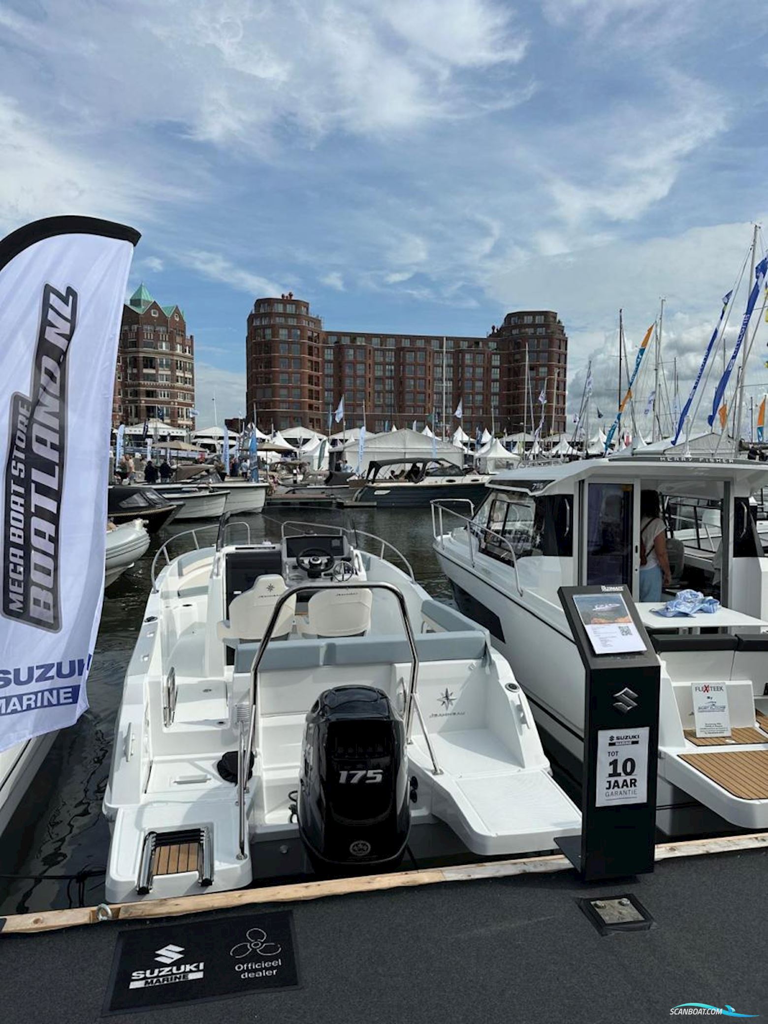 Jeanneau Cap Camarat 6.5 Center Console