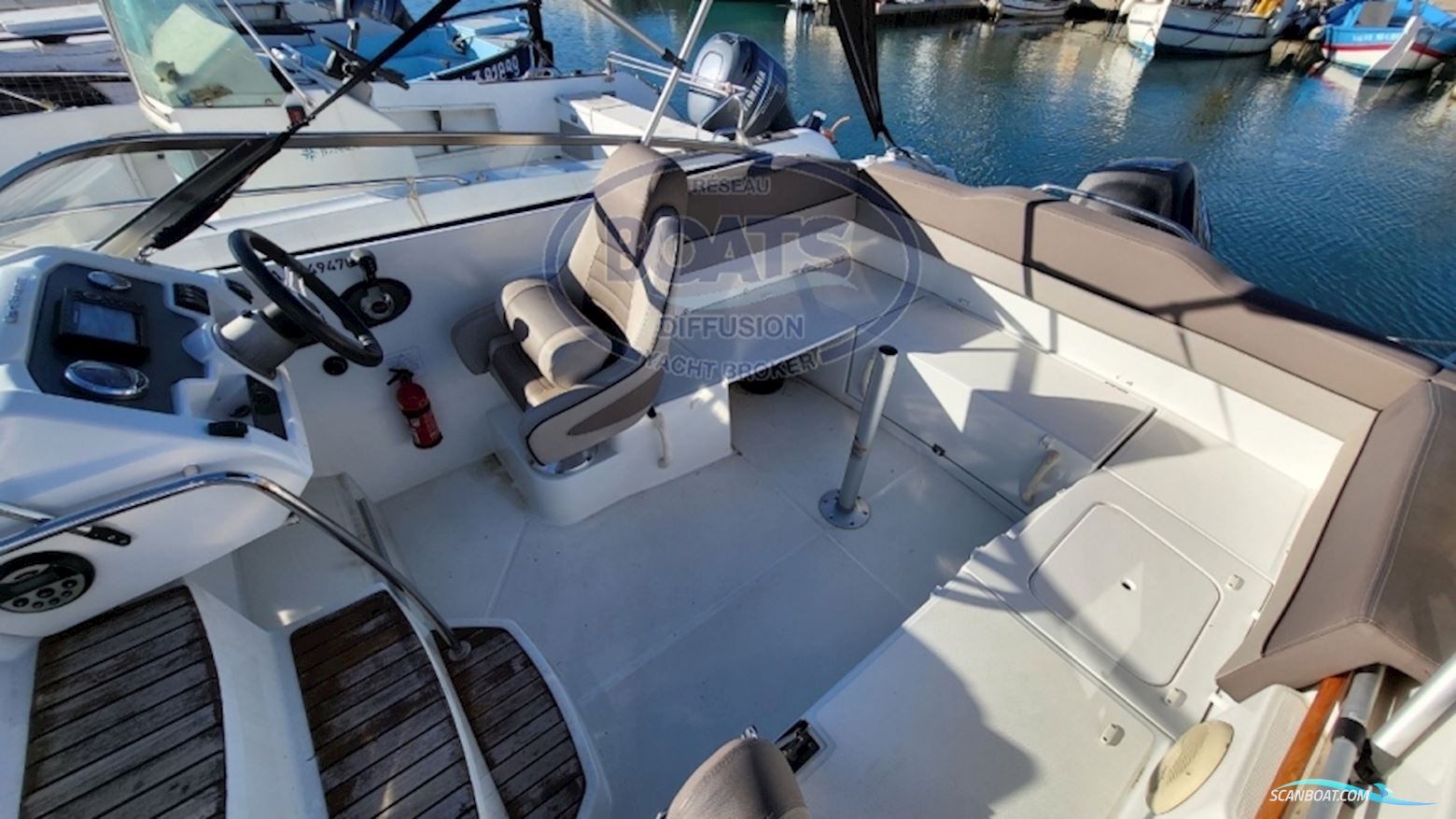 Jeanneau CAP CAMARAT 6.5 DC