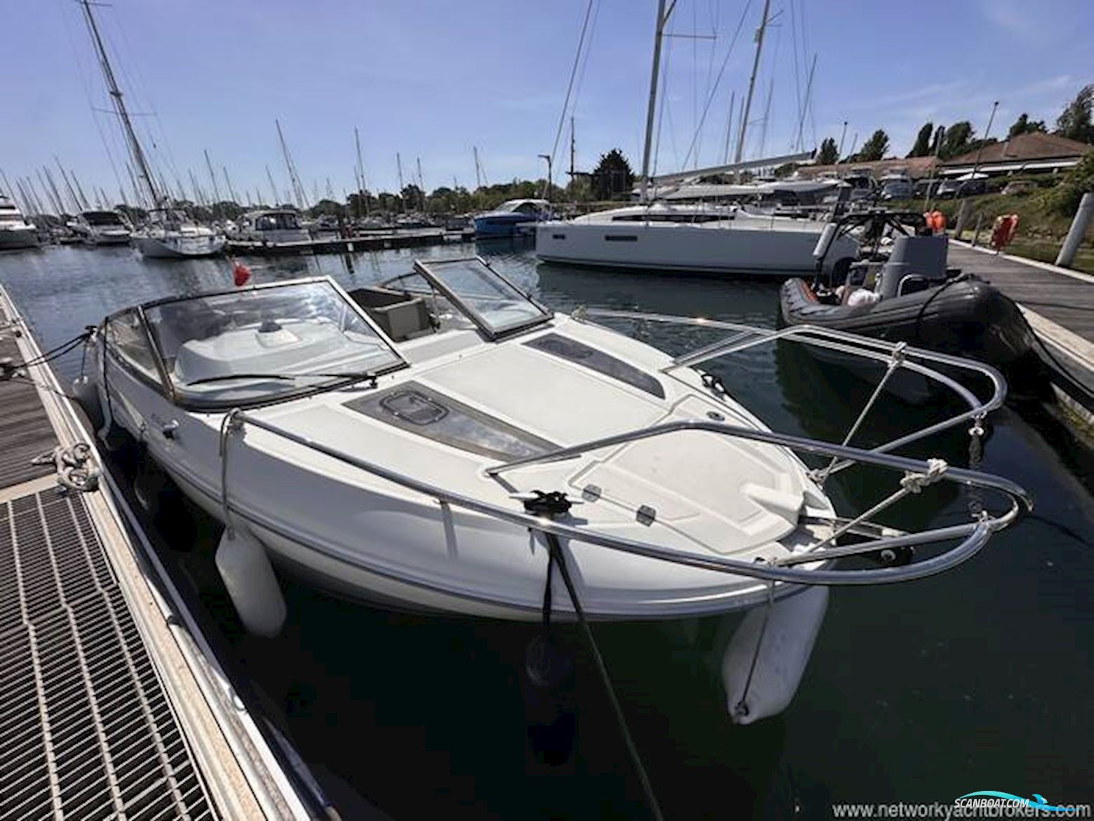 Jeanneau Cap Camarat 6.5 DC