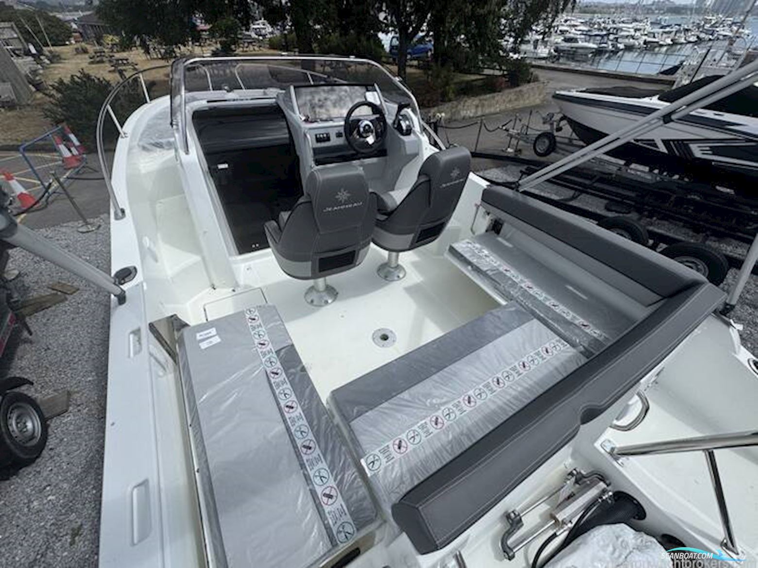 Jeanneau Cap Camarat 6.5 WA