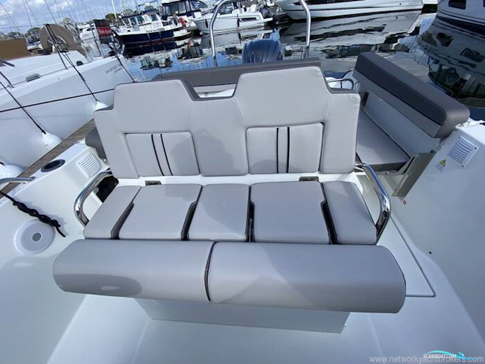 Jeanneau Cap Camarat 7.5 CC Series 3