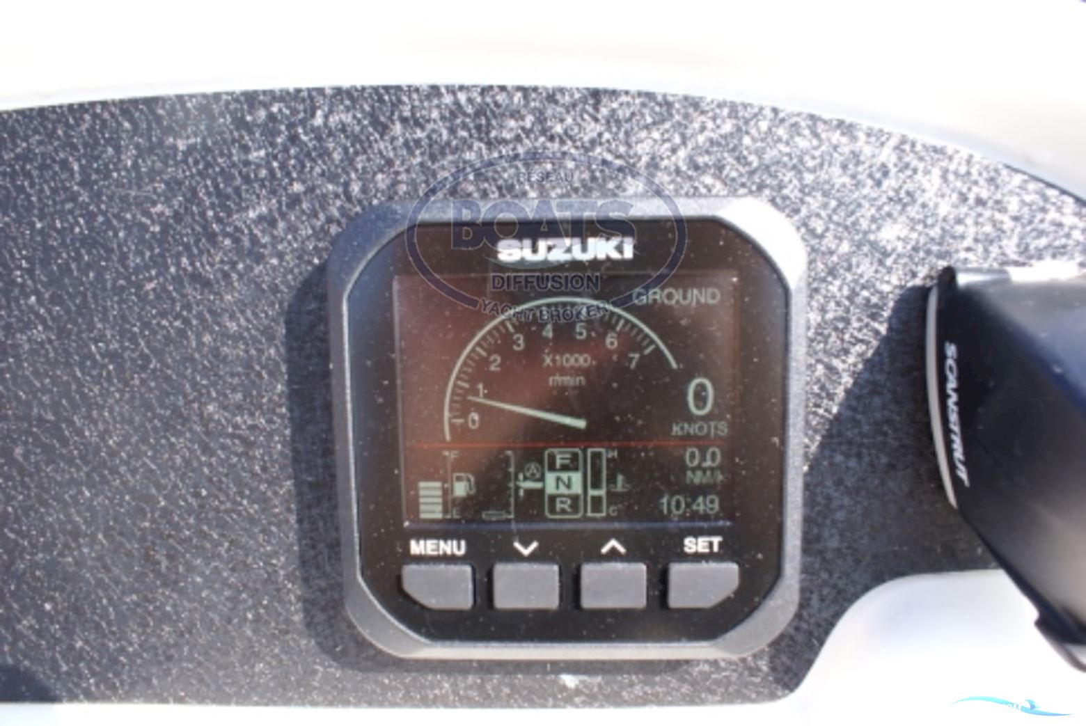 Jeanneau Cap Camarat 755 WA Moteur Neuf