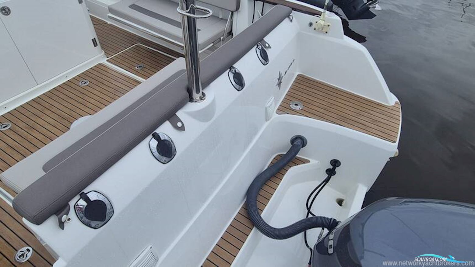 Jeanneau Cap Camarat 8.5 CC