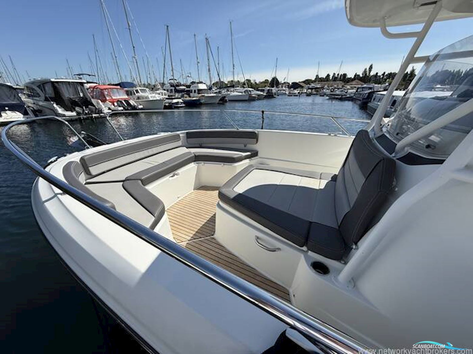 Jeanneau Cap Camarat 9.0 CC