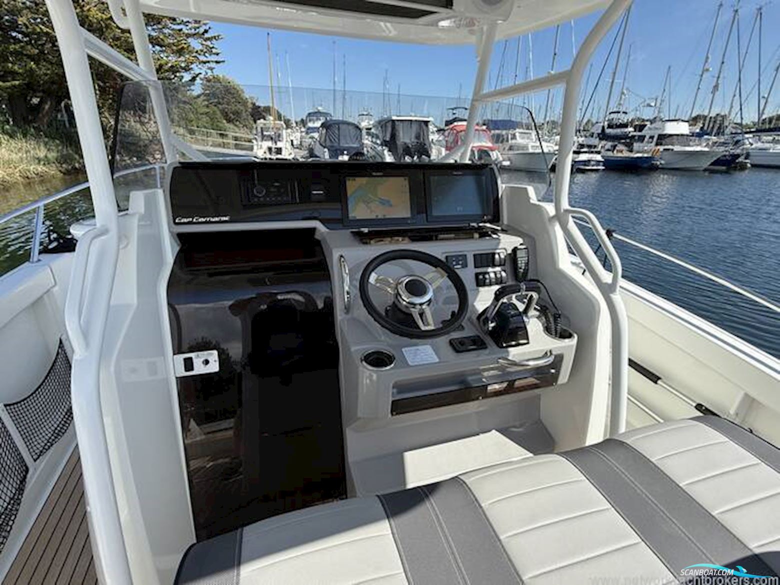 Jeanneau Cap Camarat 9.0 CC