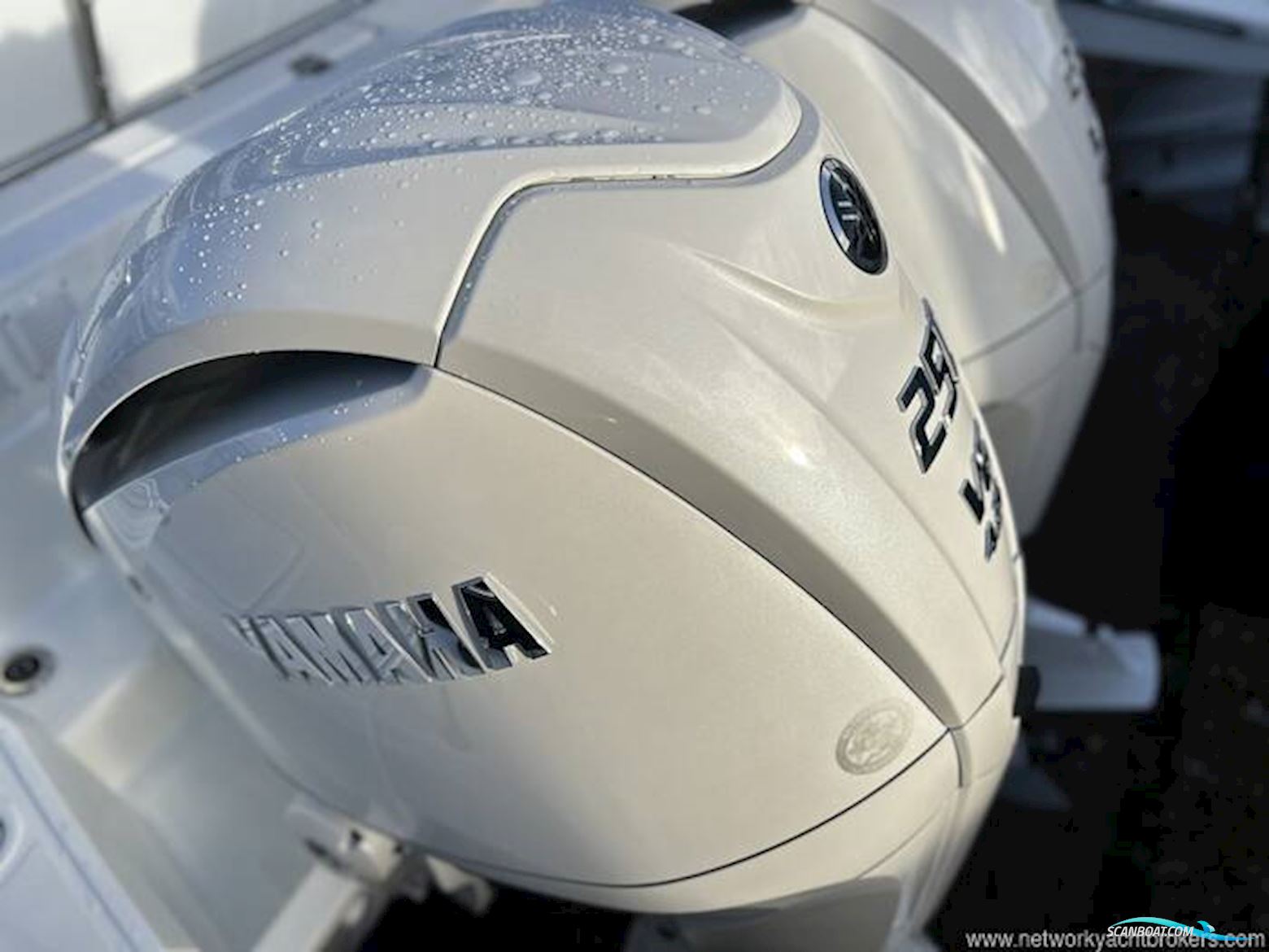 Jeanneau Cap Camarat 9.0 WA S2