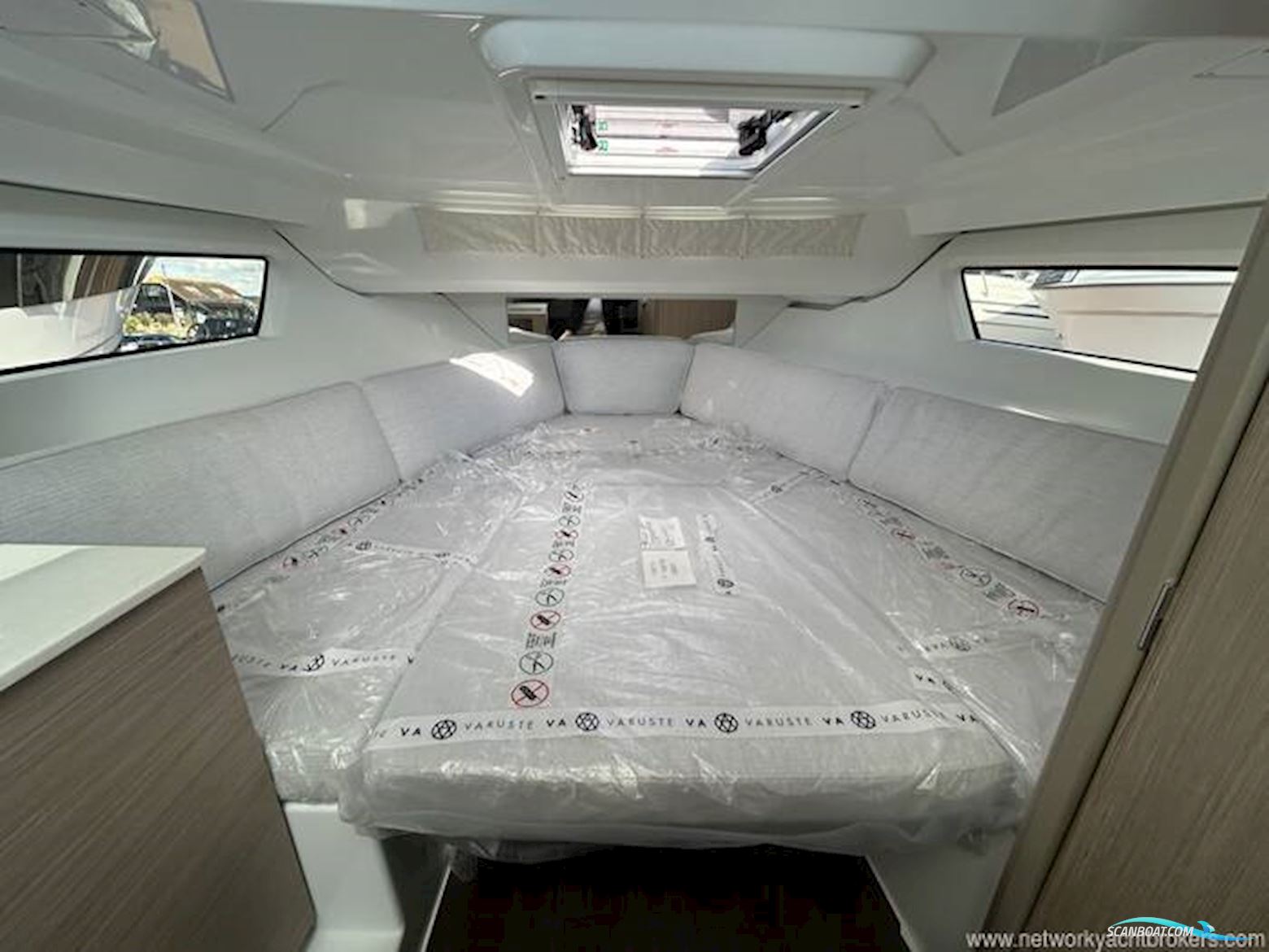 Jeanneau Cap Camarat 9.0 WA S2