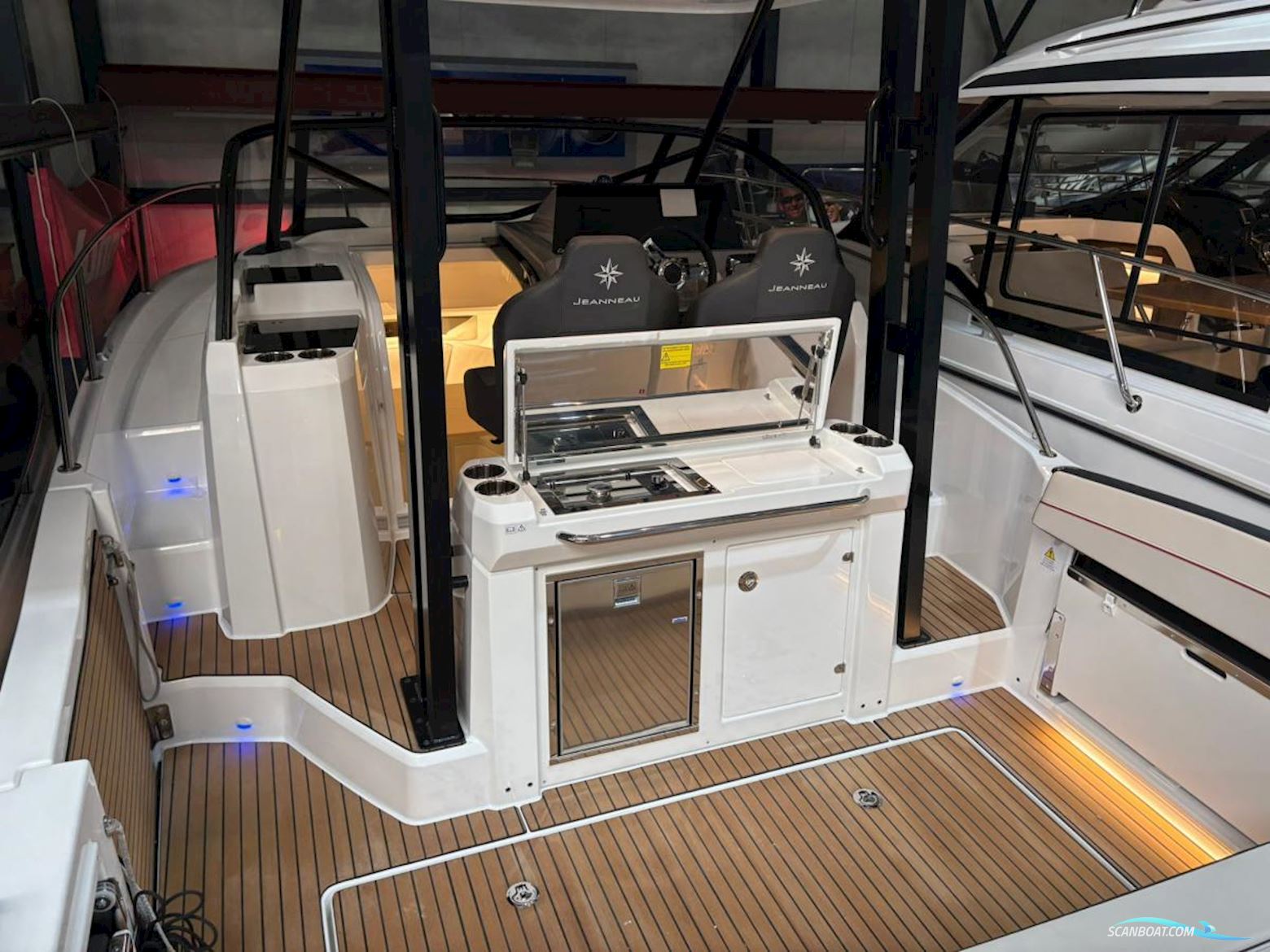 Jeanneau Cap Camarat 9.0 WA S2