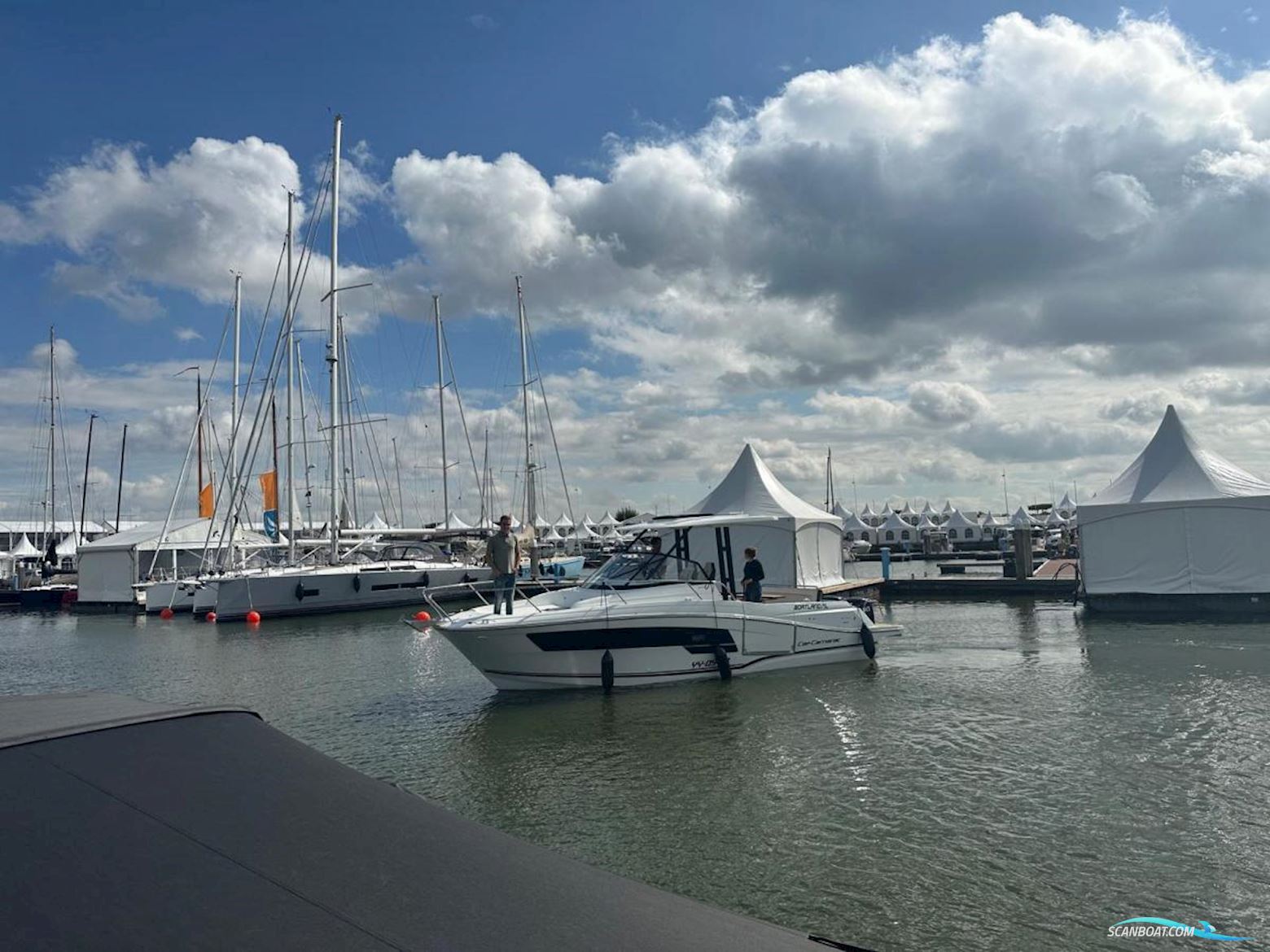 Jeanneau Cap Camarat 9.0 Walk Around S2