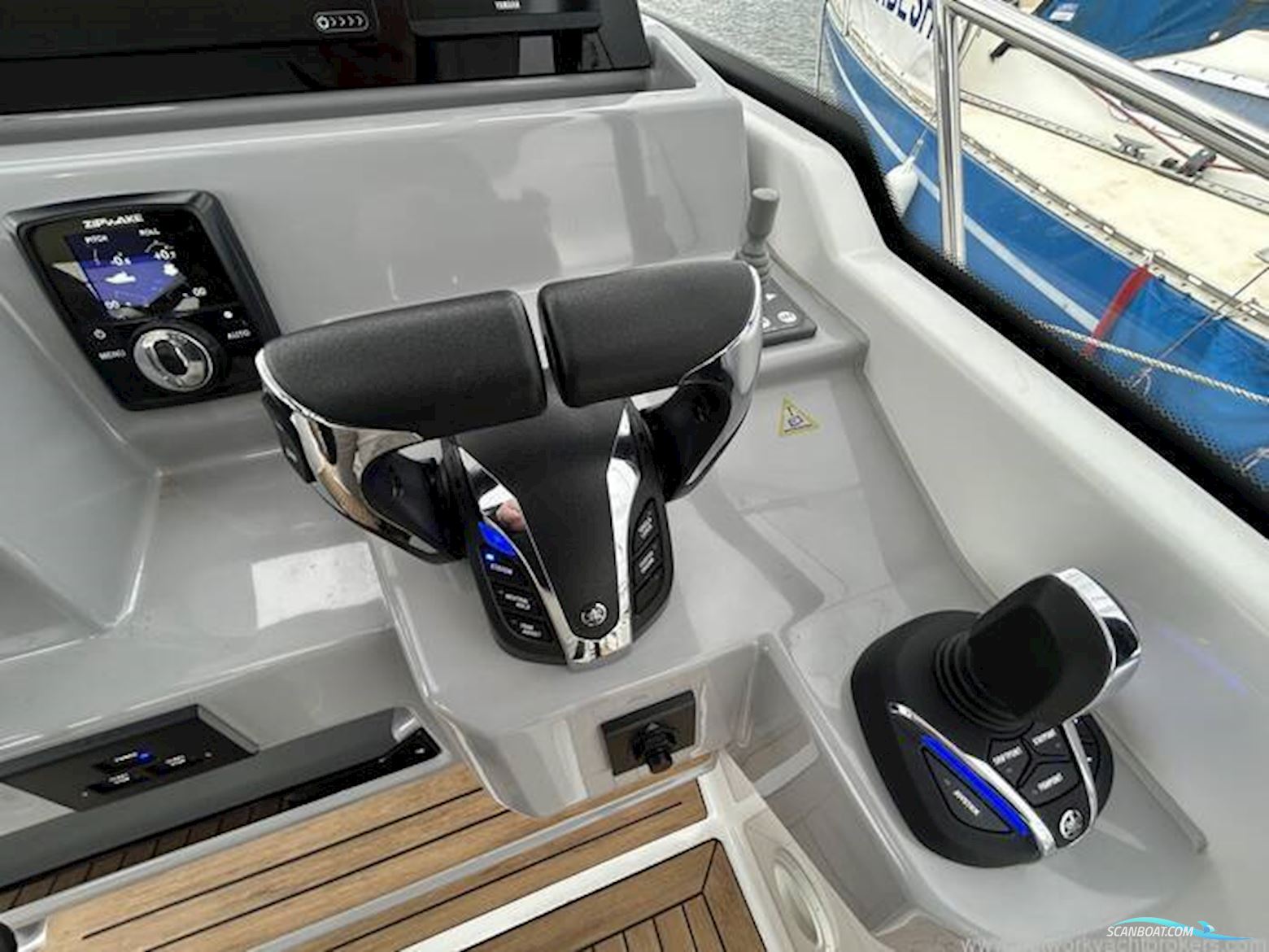 Jeanneau Cap Camarat 9.0WA S2