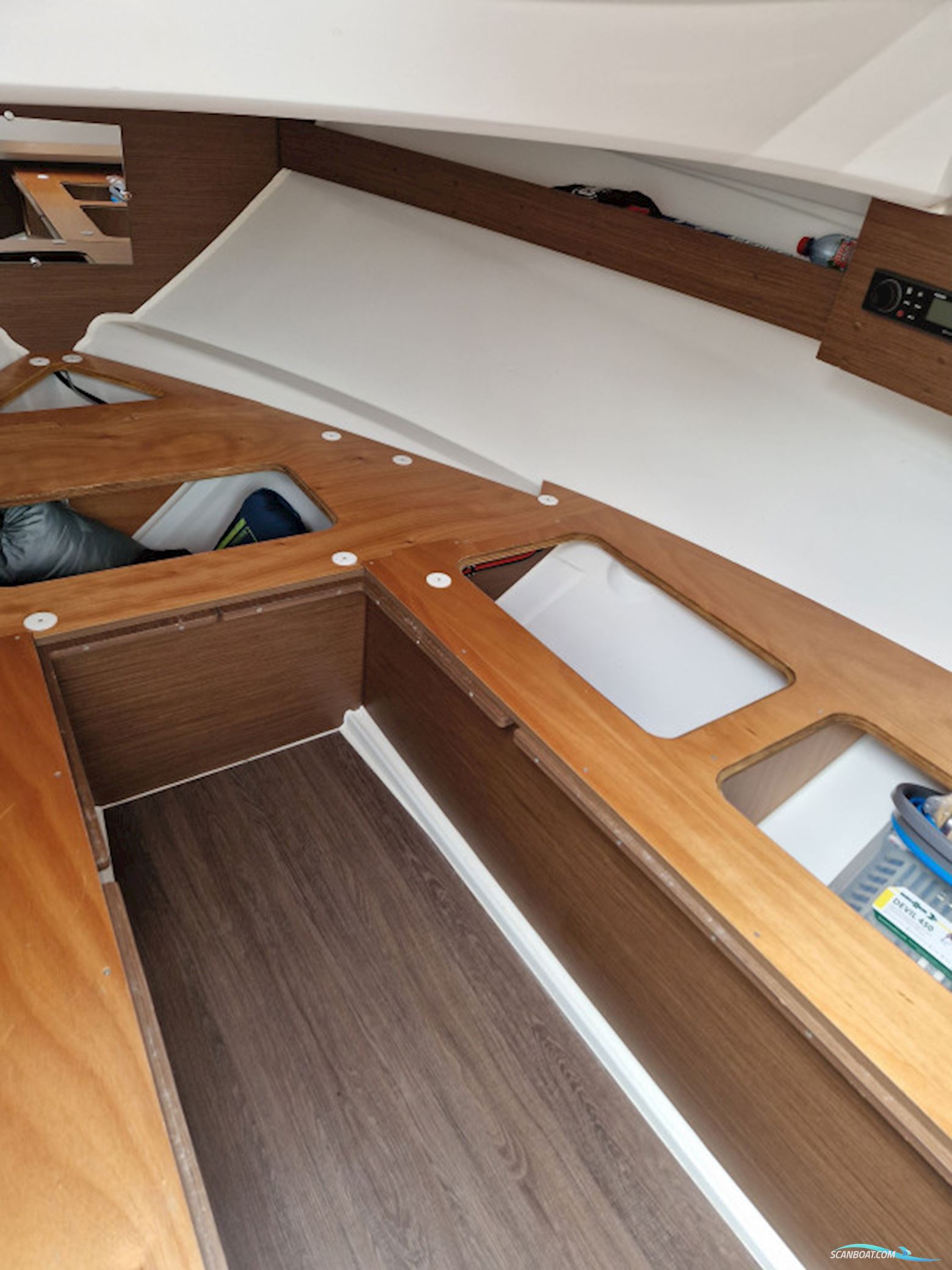 Jeanneau Cap Camera 6.5 WA Serie III