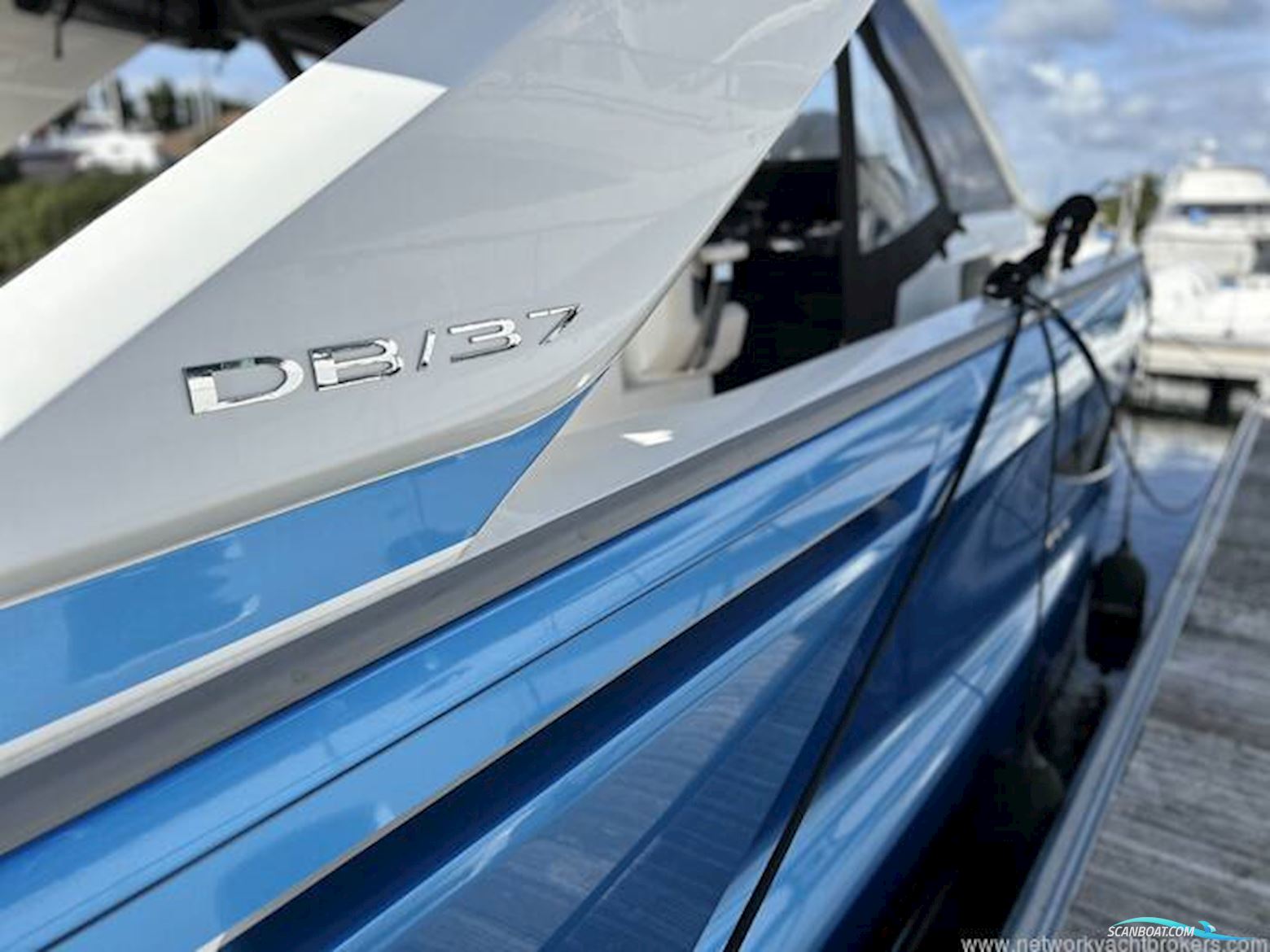 Jeanneau DB37