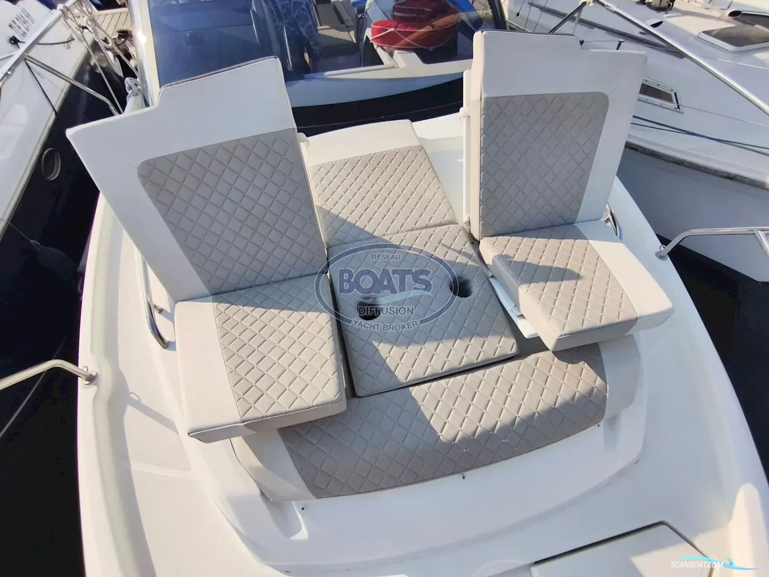 Jeanneau Leader 30