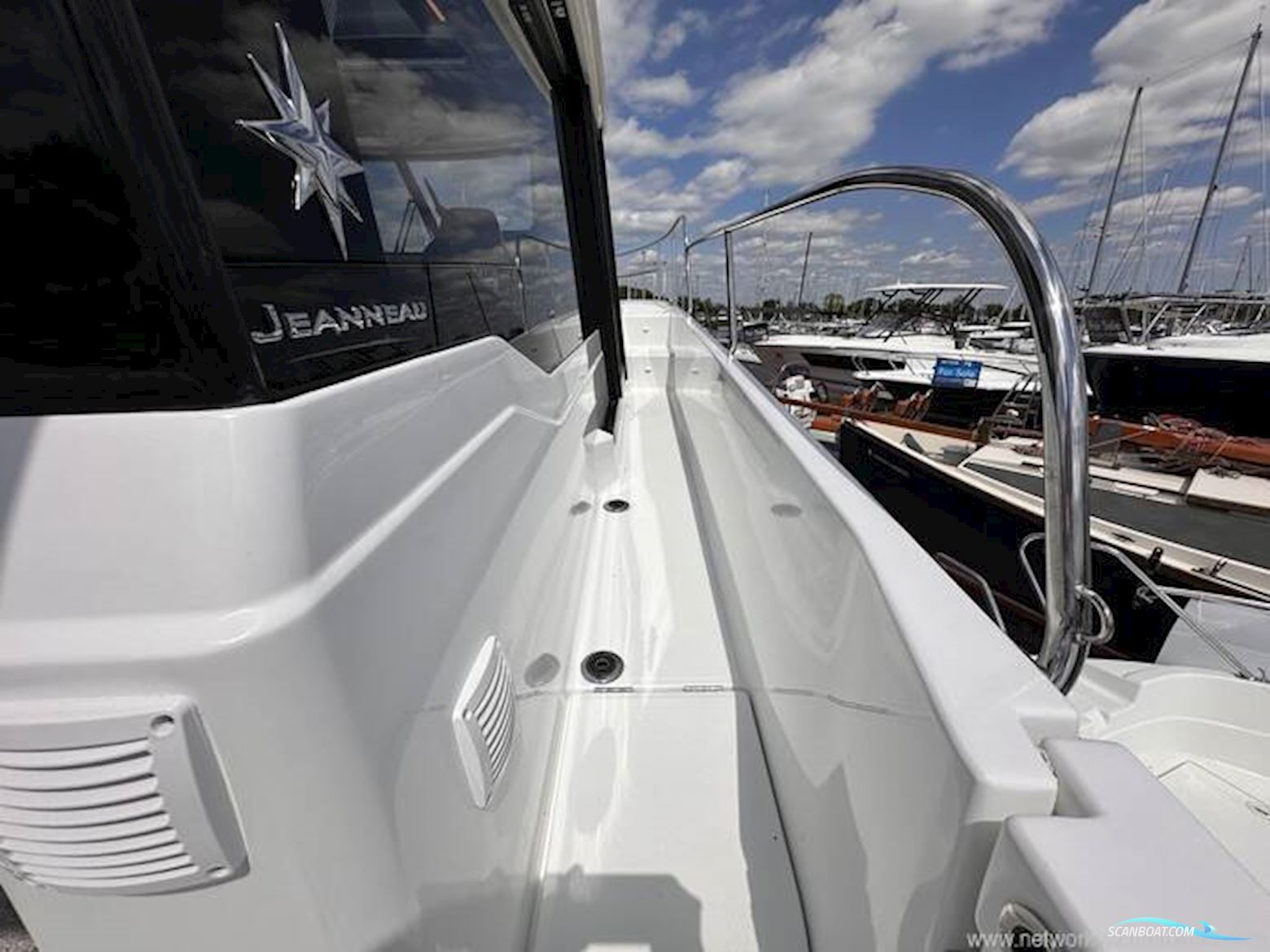 Jeanneau Merry Fisher 1095 Coupe Series 2