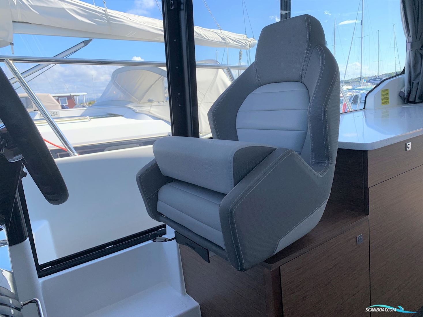 Jeanneau Merry Fisher 1095