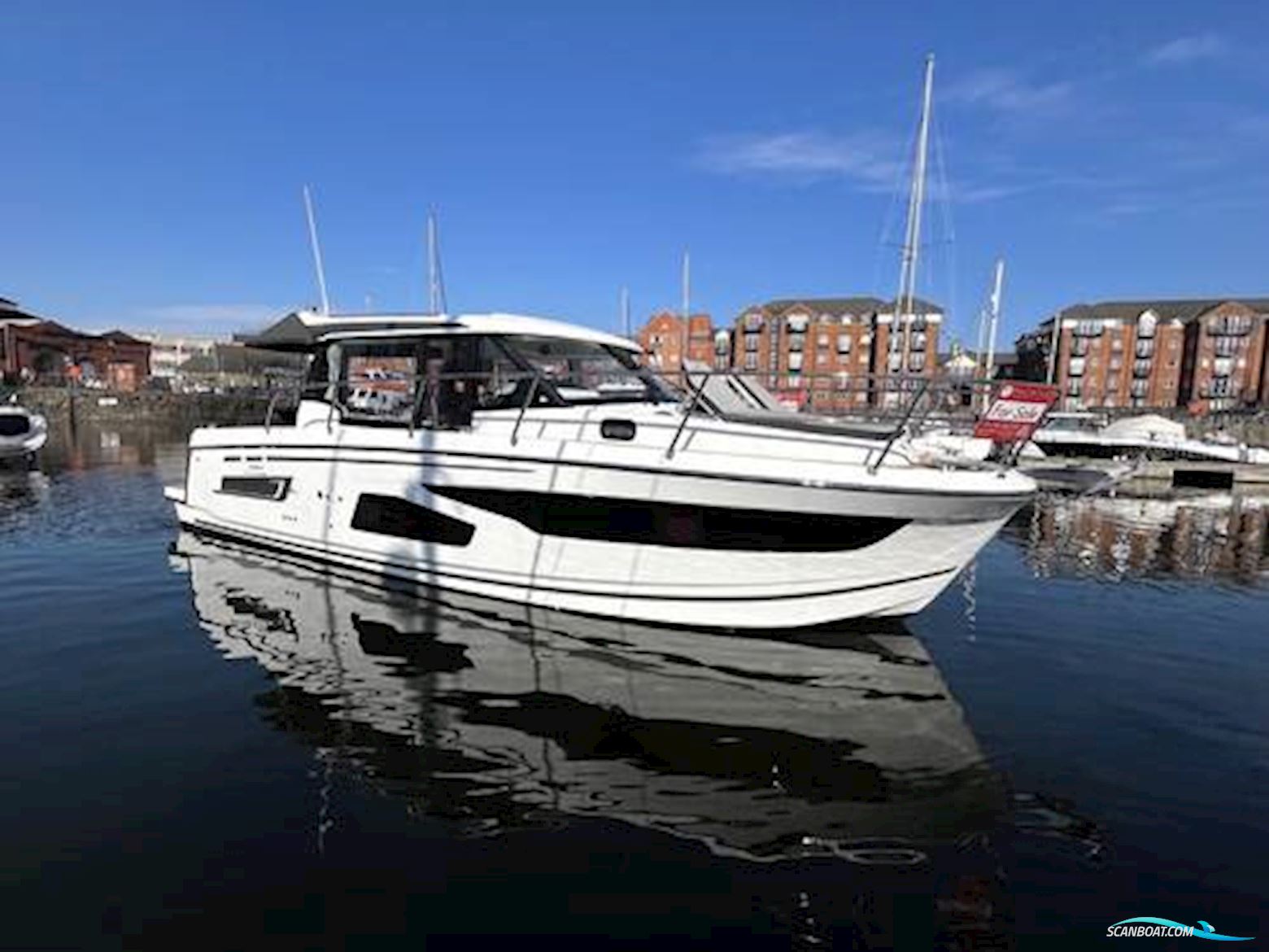 Jeanneau Merry Fisher 1095 Motorbåt 2022, med Suzuki motor, England