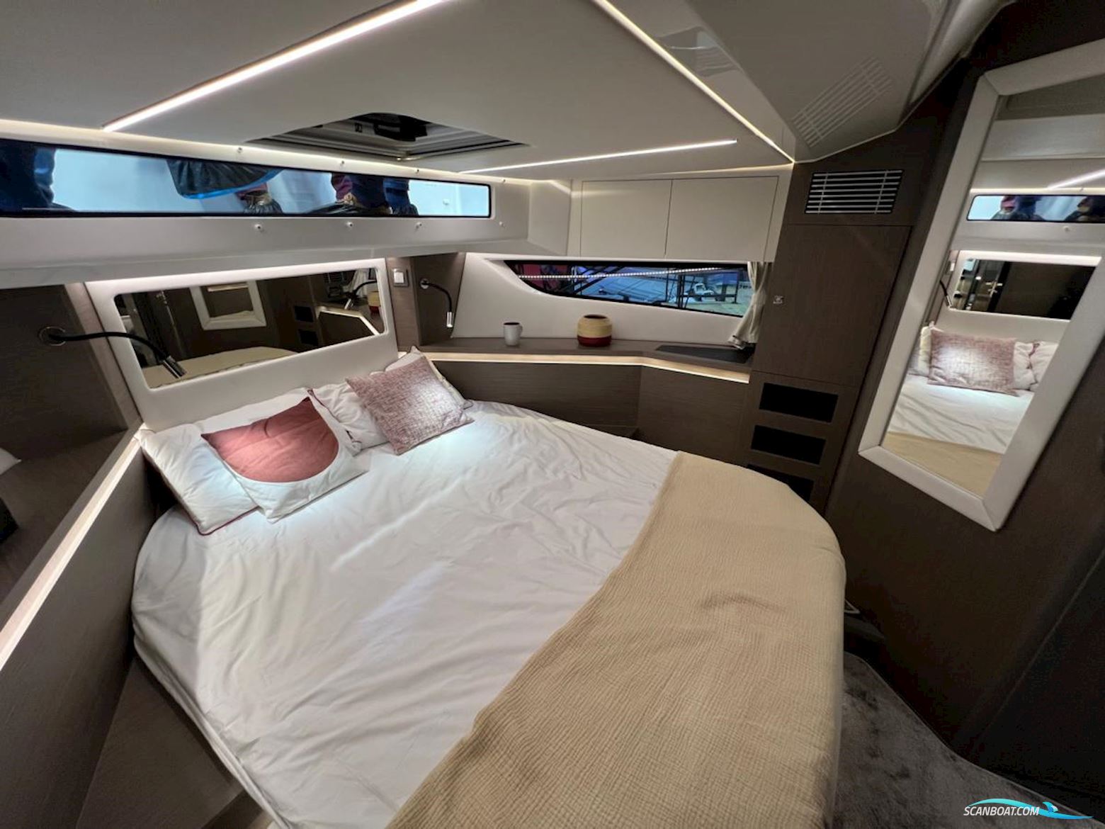 Jeanneau Merry Fisher 1295 FLY