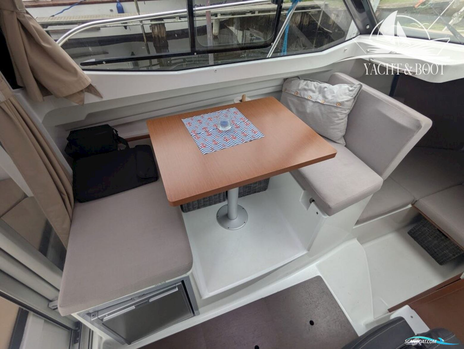 Jeanneau Merry Fisher 695 "Legend"