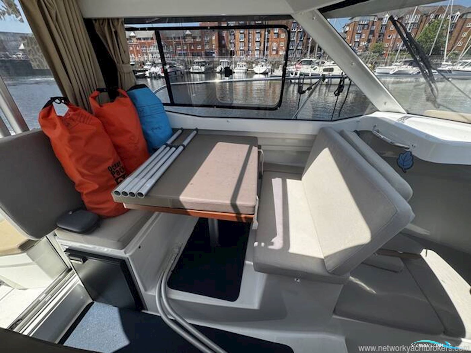 Jeanneau Merry Fisher 695