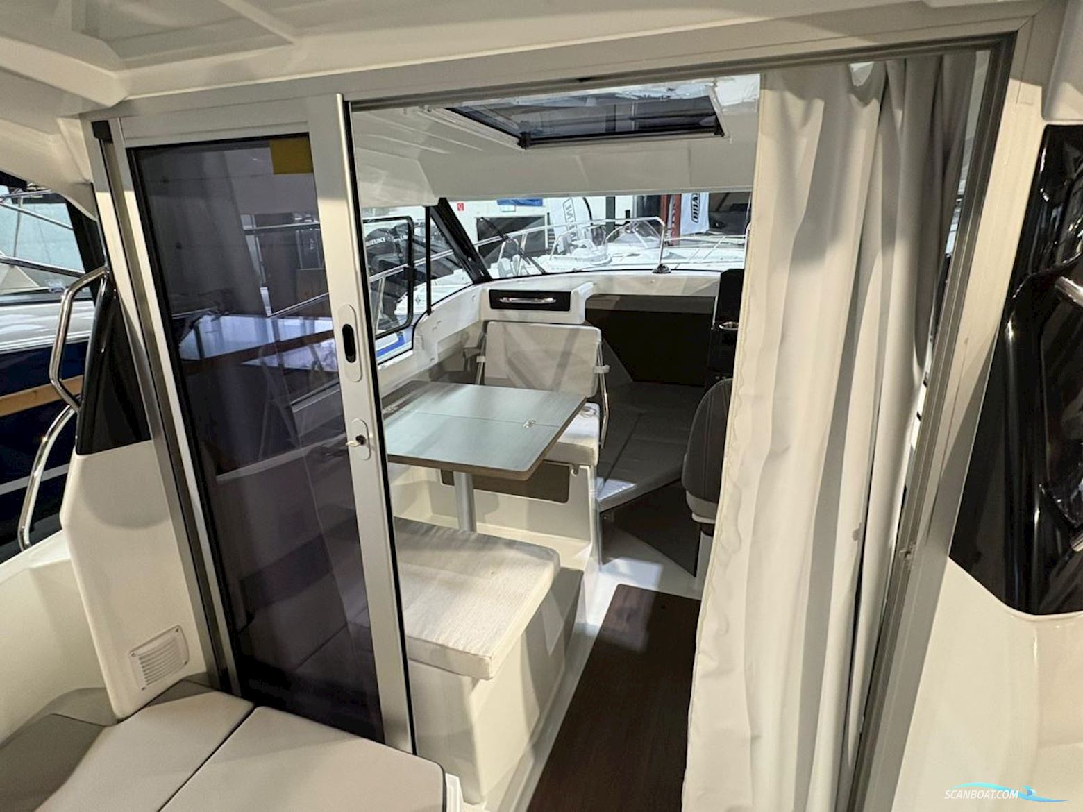 Jeanneau Merry Fisher 695 Serie 2. Dit Schip is Aanwezig op de Suzuki Stand Van Hiswa te Water 2026.