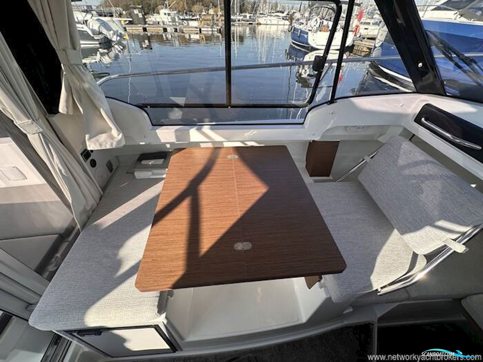 Jeanneau Merry Fisher 695 Series 2