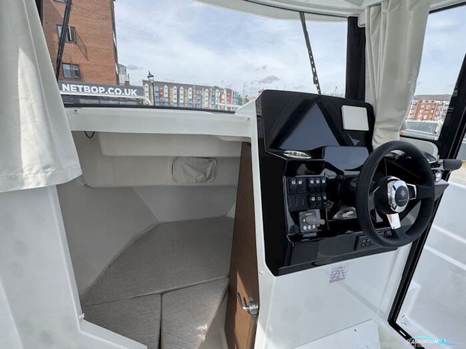 Jeanneau Merry Fisher 695 Sport
