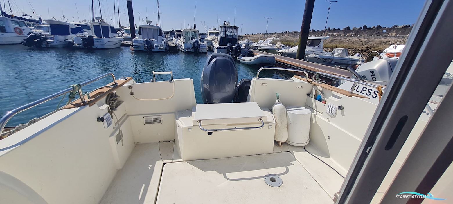 Jeanneau Merry Fisher 725