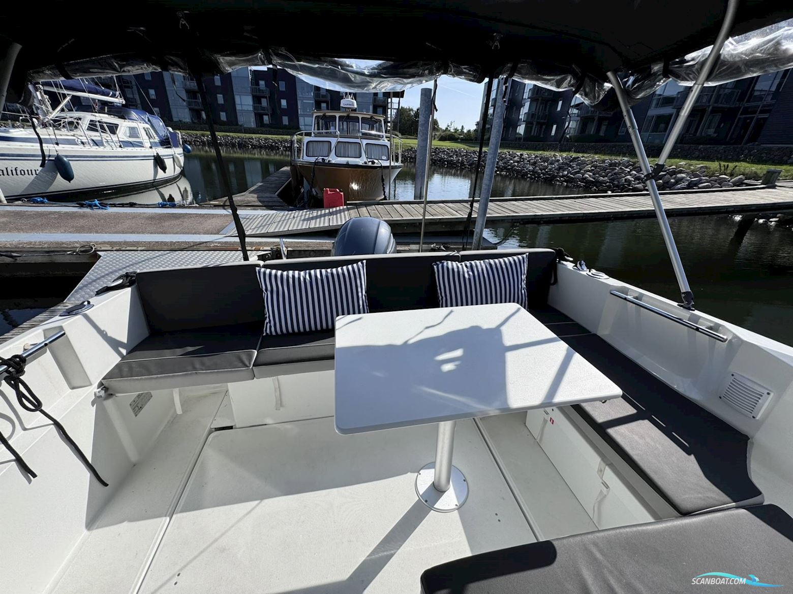 Jeanneau Merry Fisher 795 - 200 HK Yamaha/Udstyr