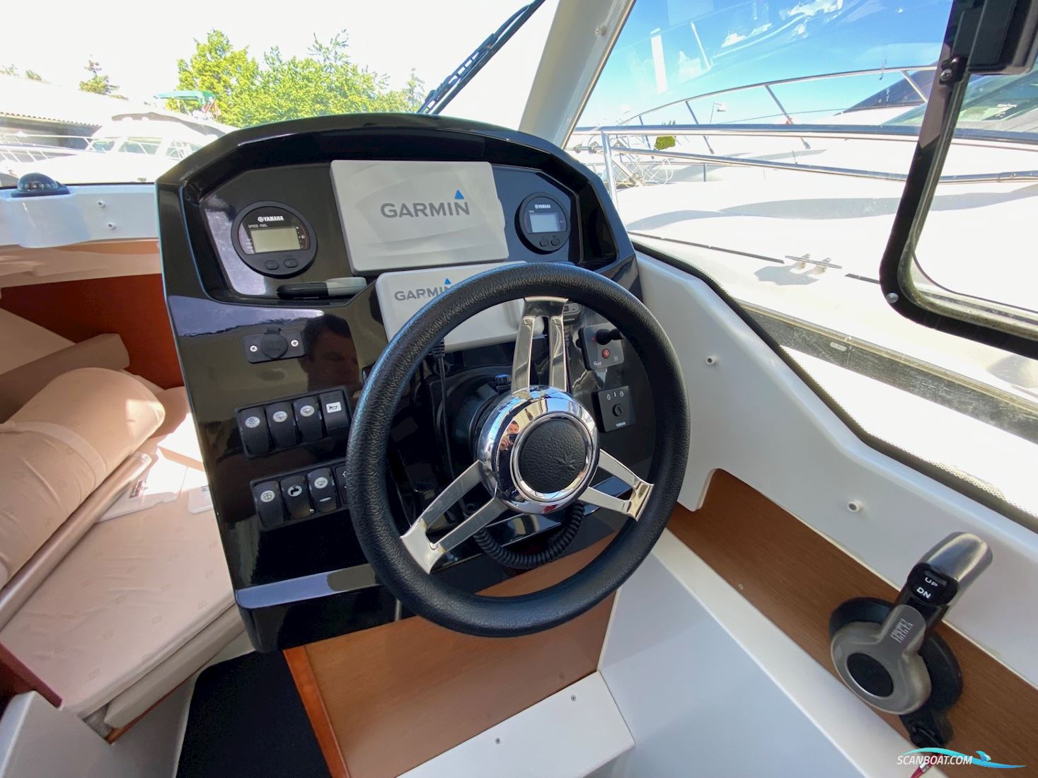 Jeanneau Merry Fisher 795