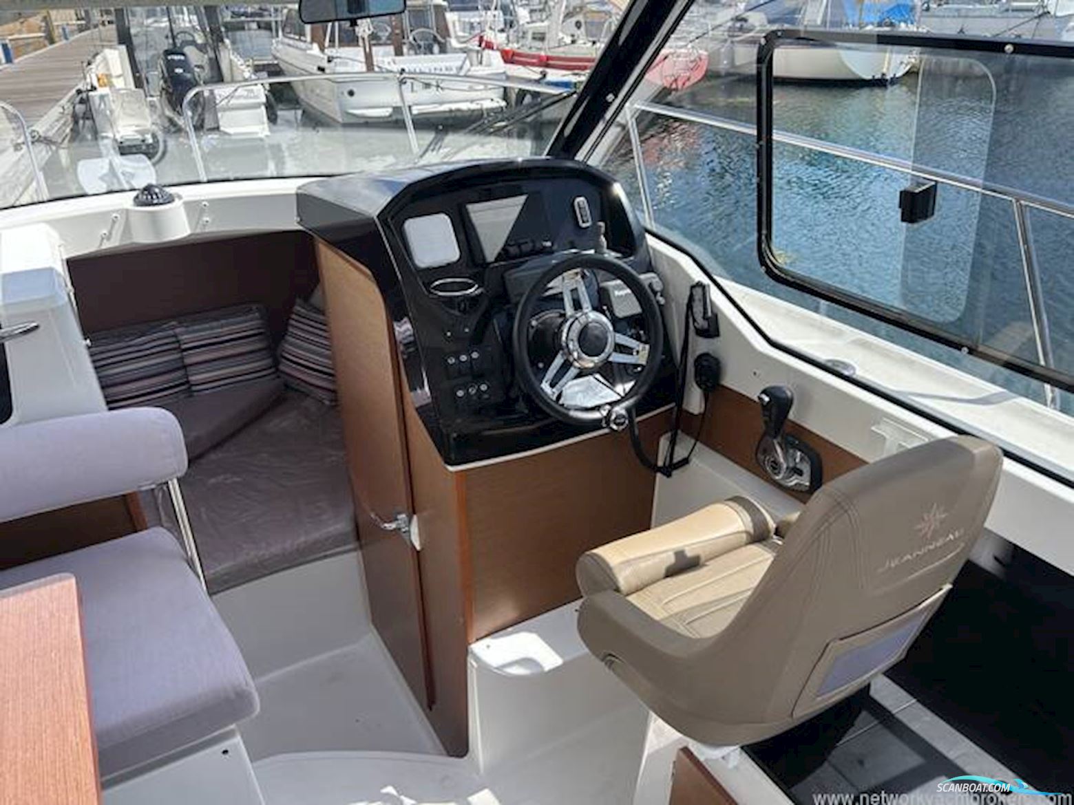 Jeanneau Merry Fisher 795