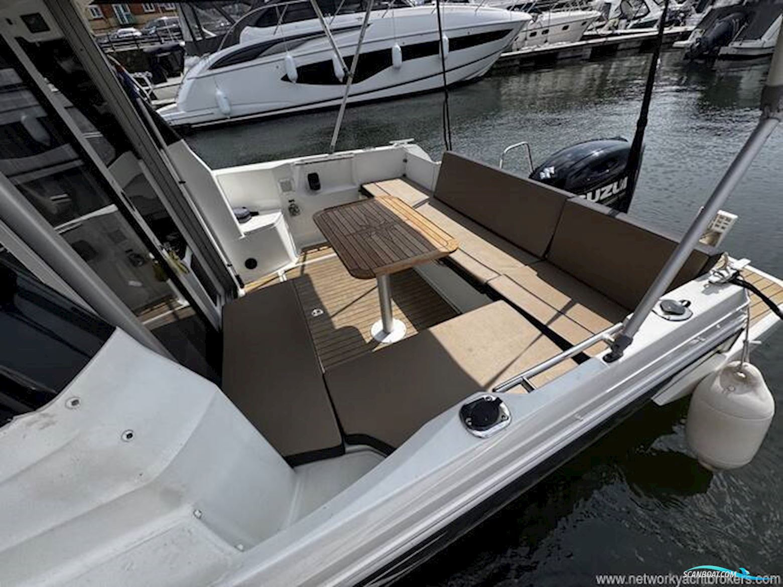 Jeanneau Merry Fisher 795