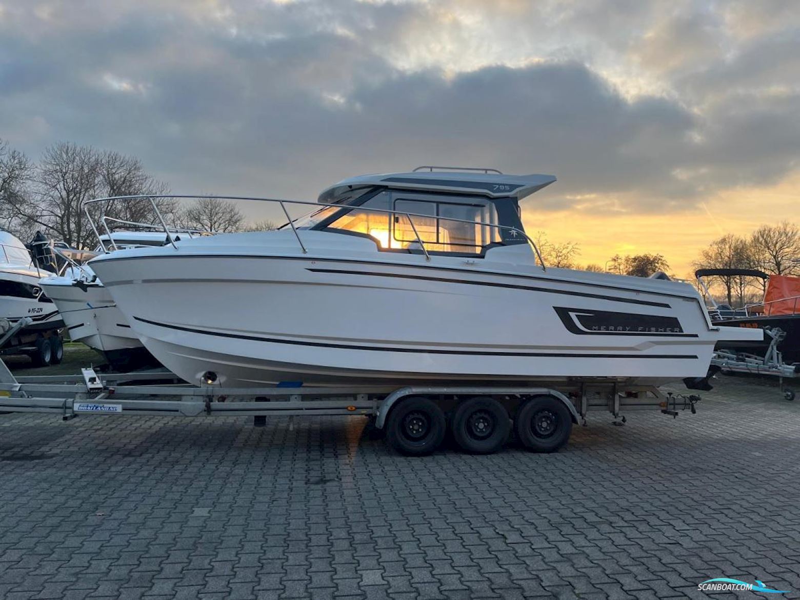 Jeanneau Merry Fisher 795 Serie 2. Dit Schip is Aanwezig op de Suzuki Stand Van Hiswa te Water 2026.