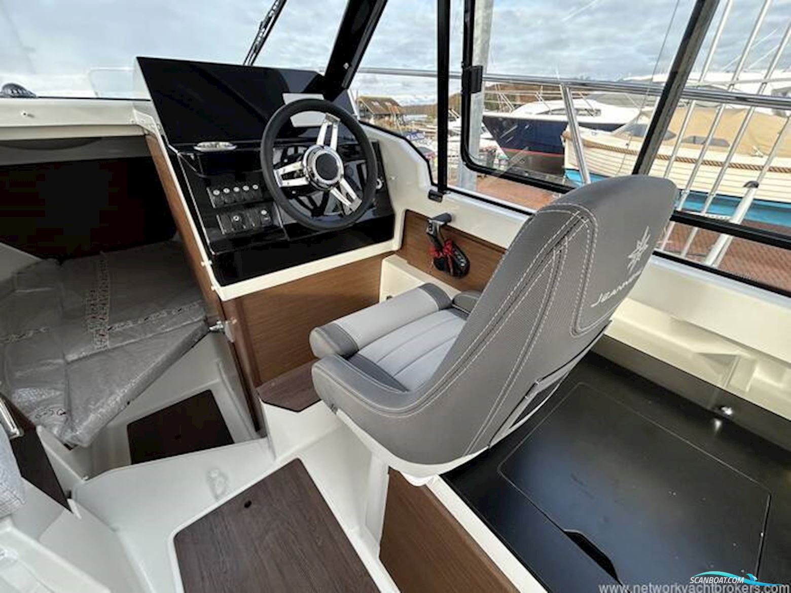 Jeanneau Merry Fisher 795 Series 2