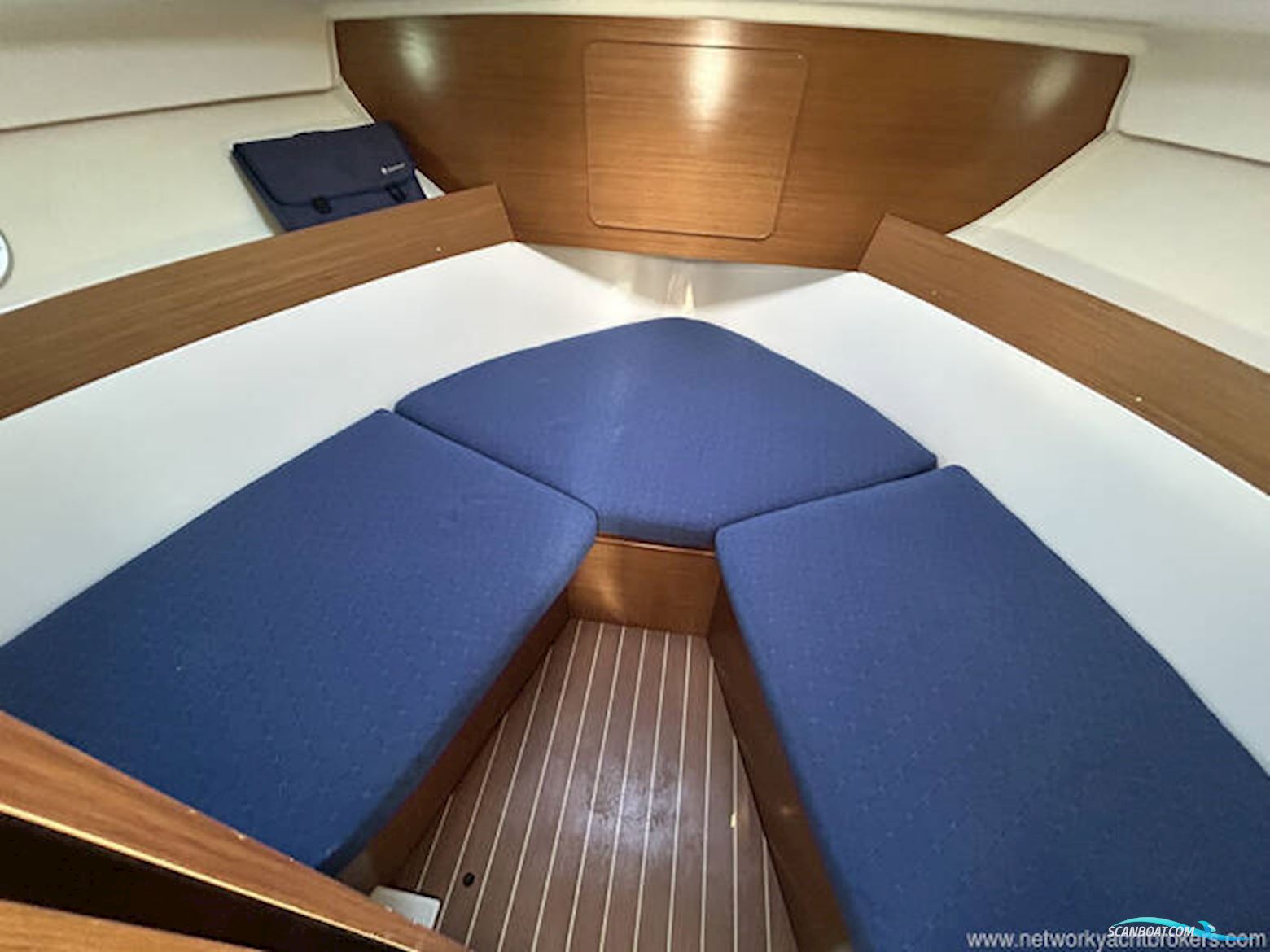 Jeanneau Merry Fisher 805