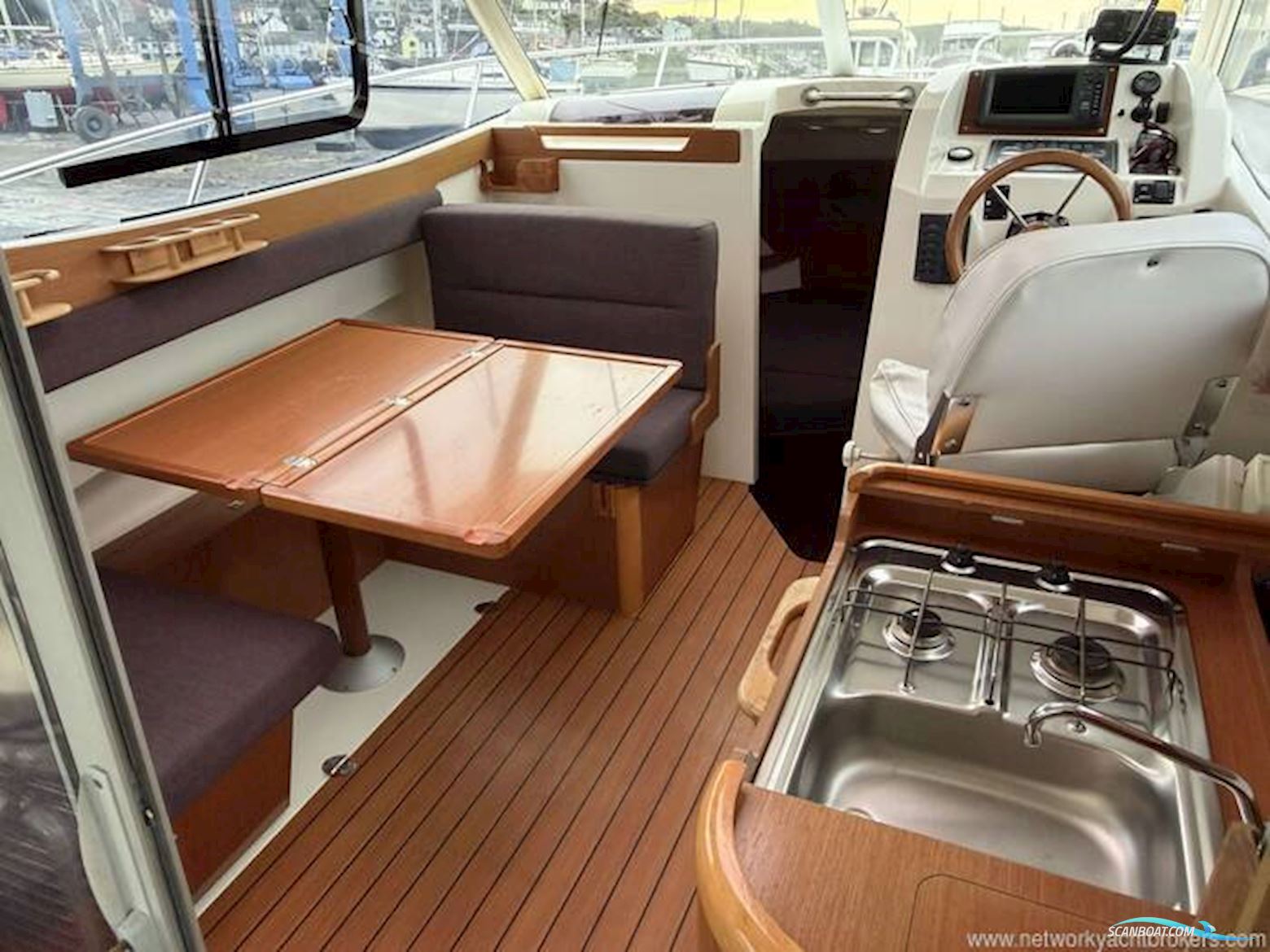 Jeanneau Merry Fisher 815