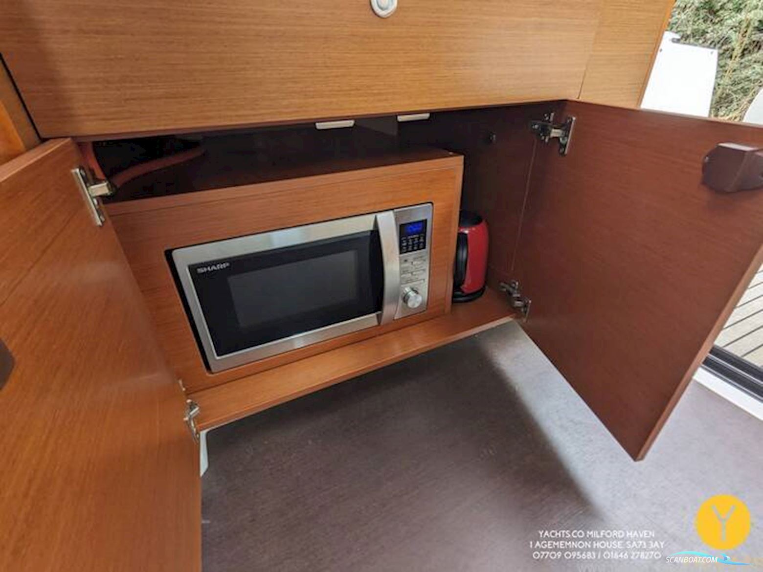 Jeanneau Merry Fisher 855