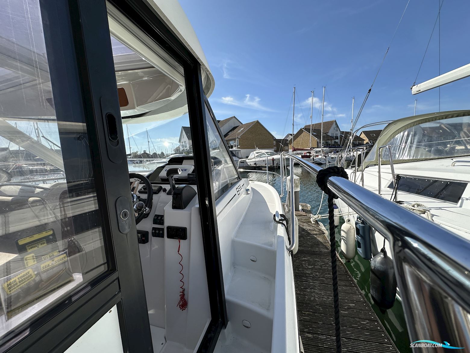 Jeanneau Merry Fisher 855