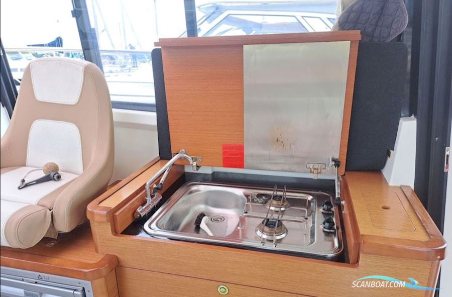 Jeanneau Merry Fisher 855
