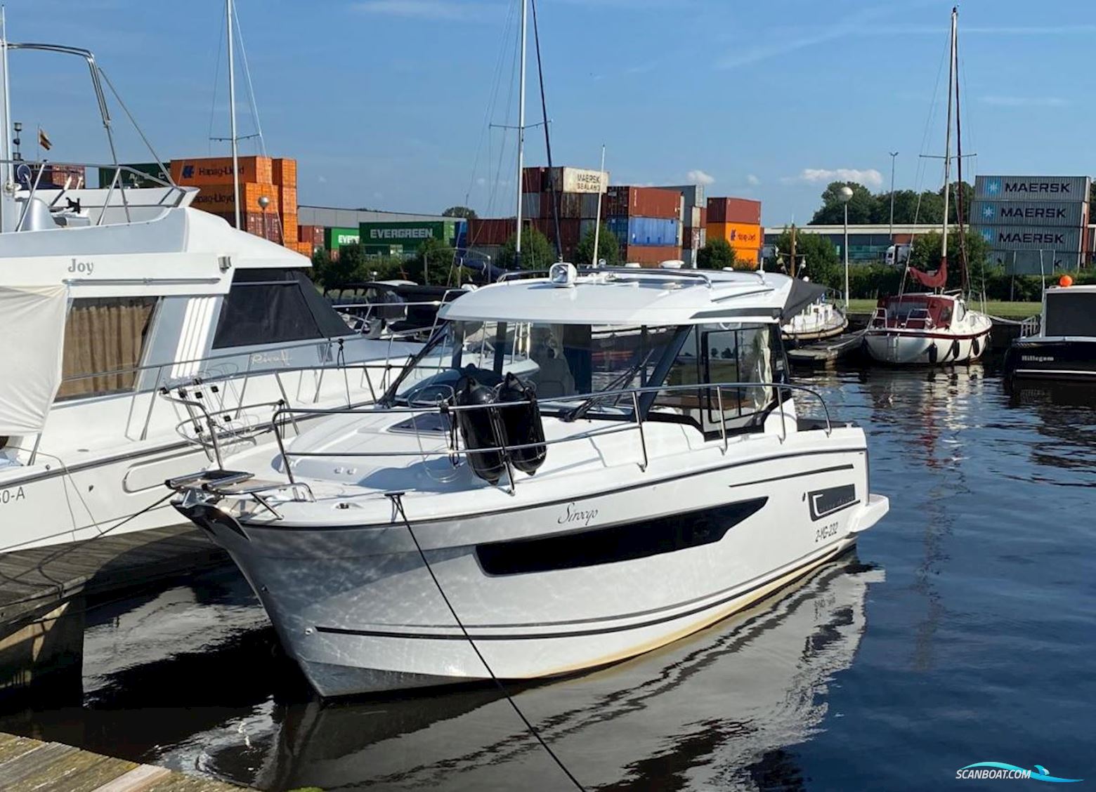 Jeanneau Merry Fisher 895 offshore met Joystick Suzuki Electric steer by wire Stuursysteem