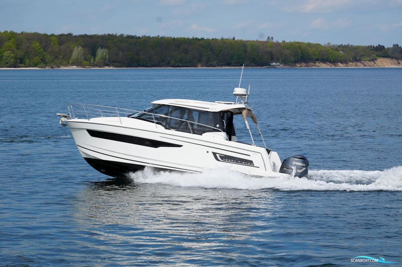 Jeanneau Merry Fisher 895