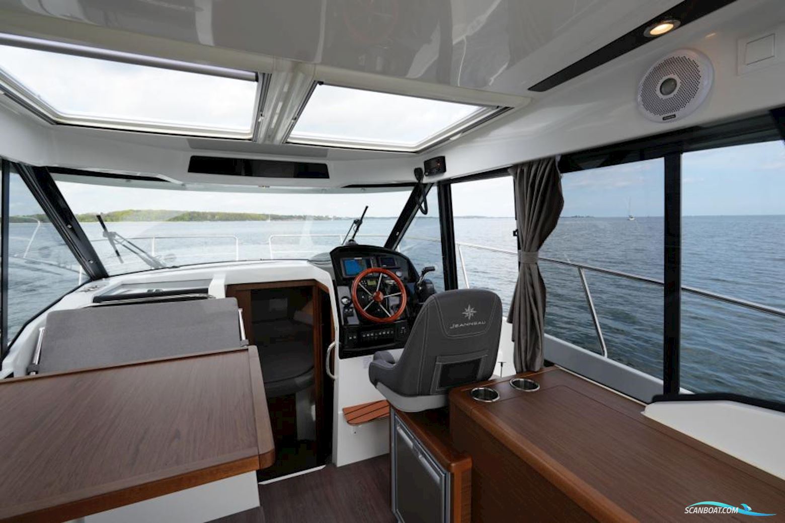 Jeanneau Merry Fisher 895