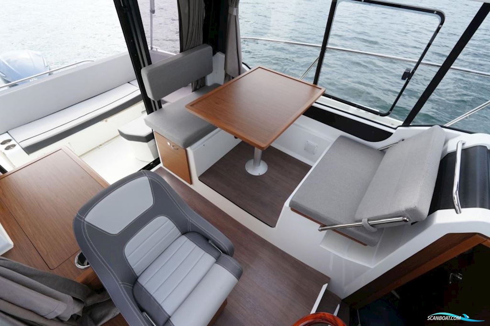 Jeanneau Merry Fisher 895