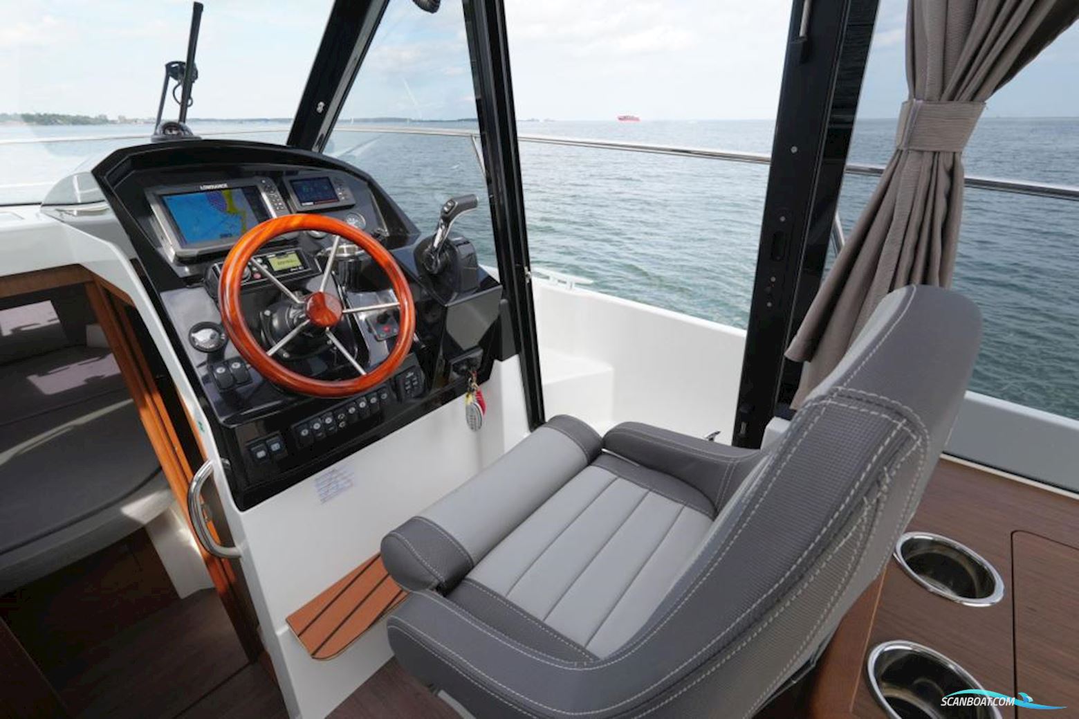 Jeanneau Merry Fisher 895