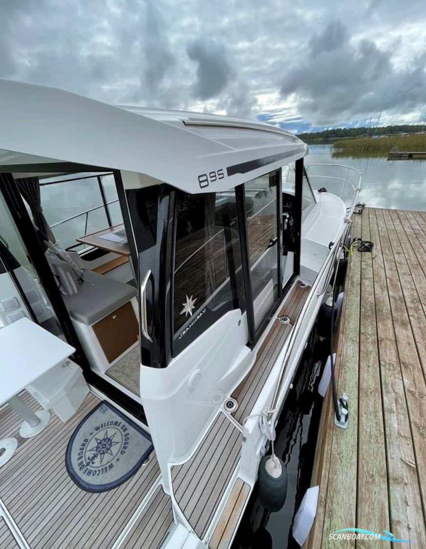 Jeanneau Merry Fisher 895
