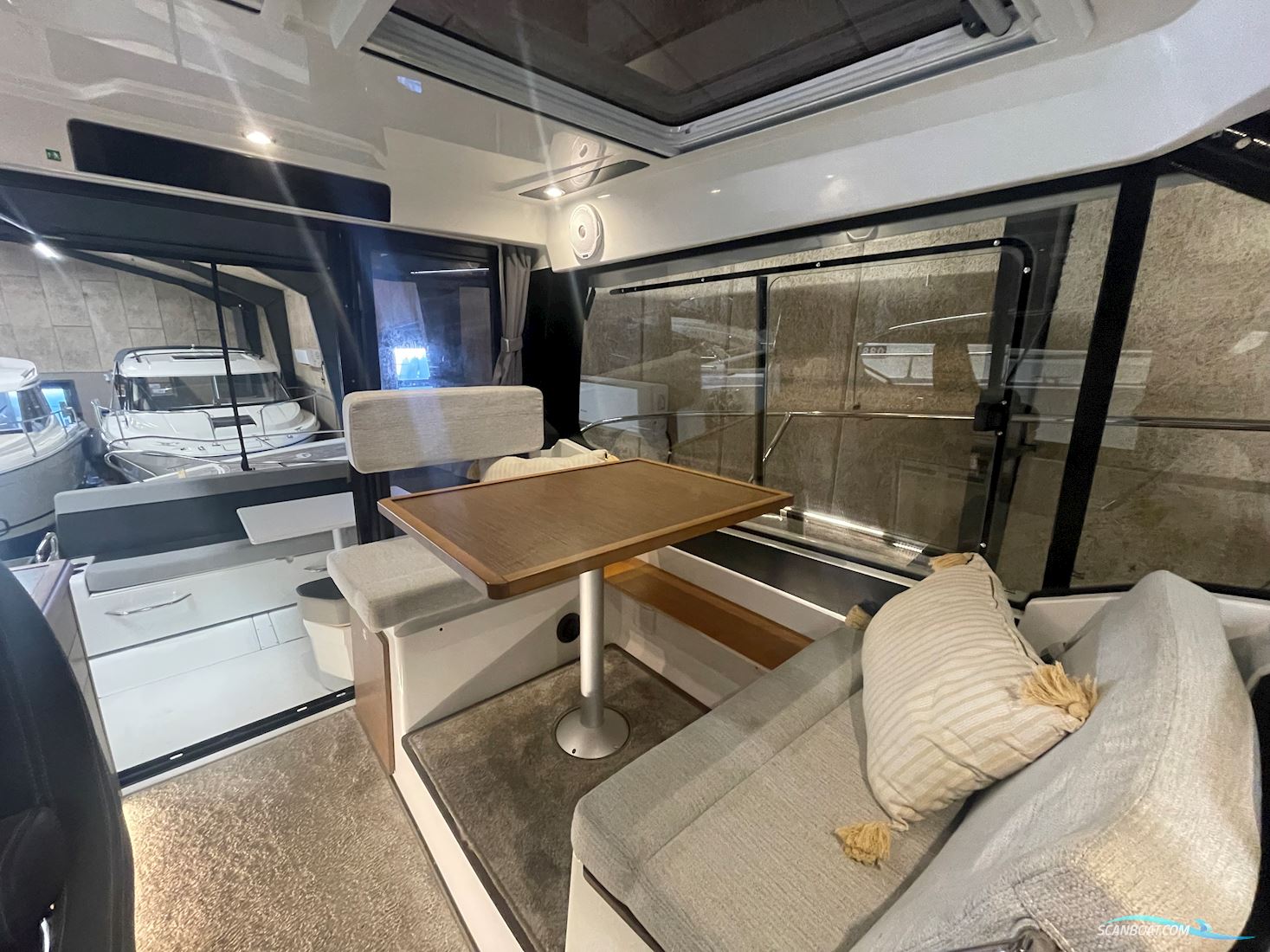 Jeanneau Merry Fisher 895