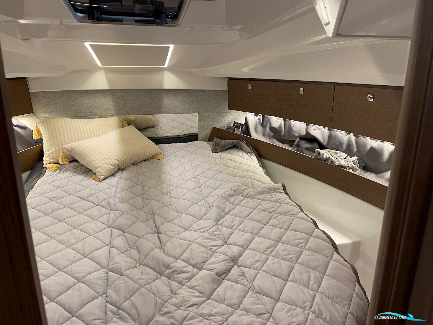 Jeanneau Merry Fisher 895